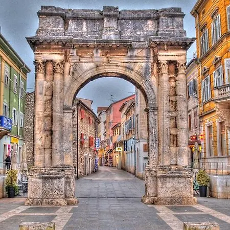 Nera Apartamento Pula